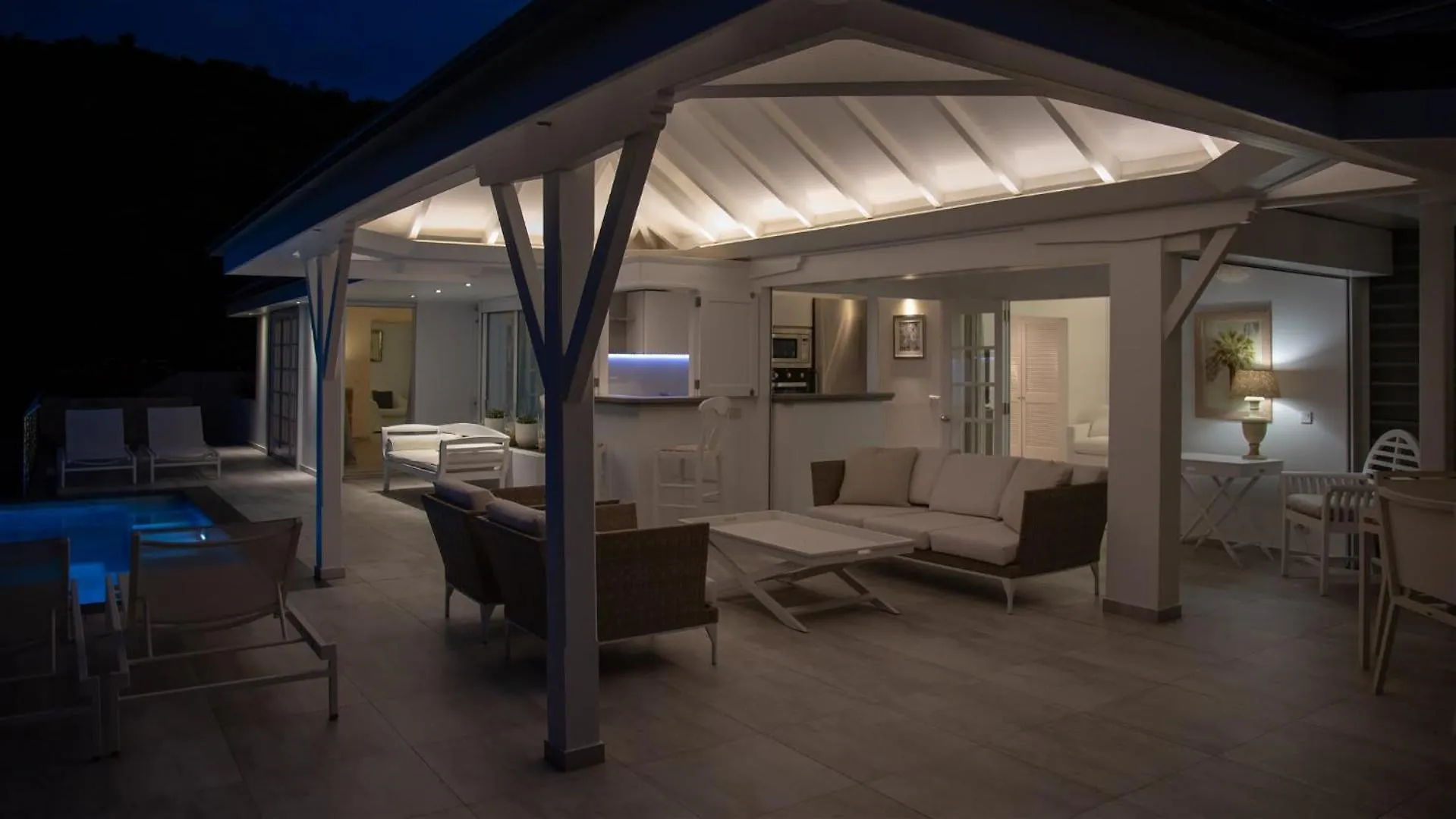 Romantic Villa With Stunning Views Of Blue Ocean St. Barthelemy