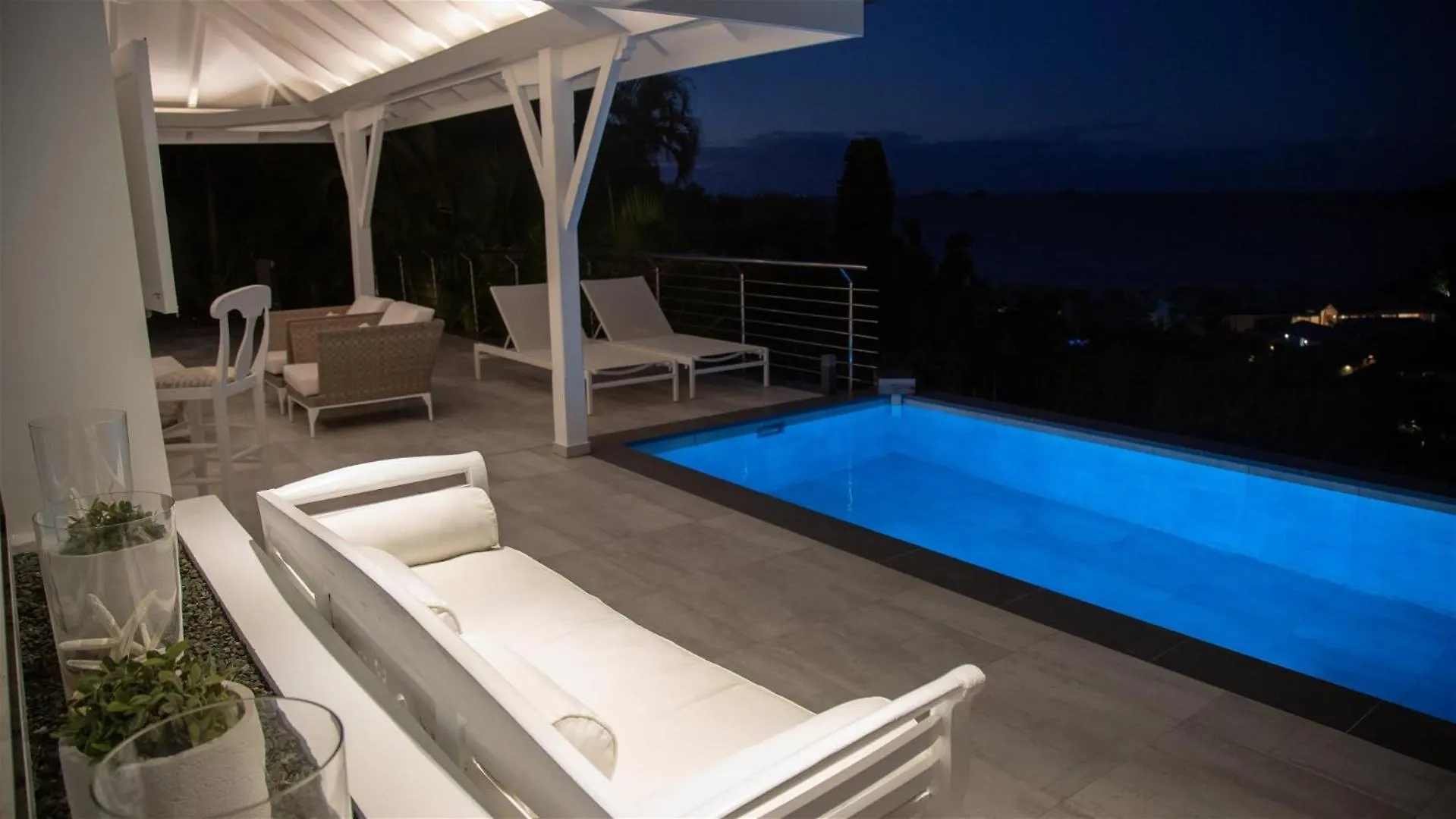 Romantic Villa With Stunning Views Of Blue Ocean St. Barthelemy